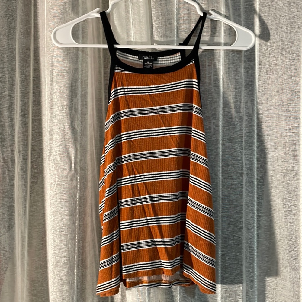 orange tank top
